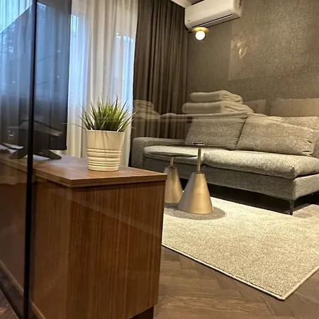Sima Center Apartment